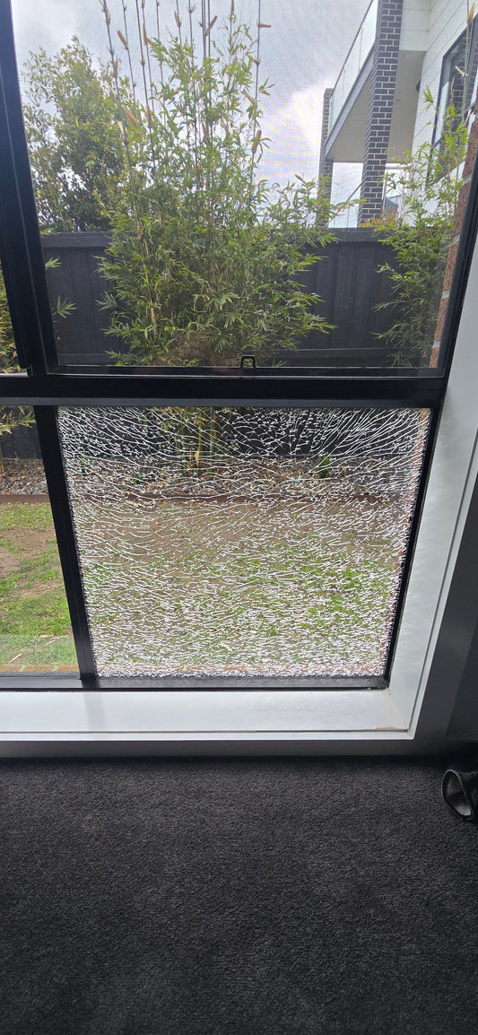 Torquay Toughened Glass Window Replacement – Same Day Service Before the Weekend